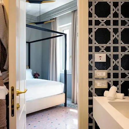 Apartment In The Fashion District *